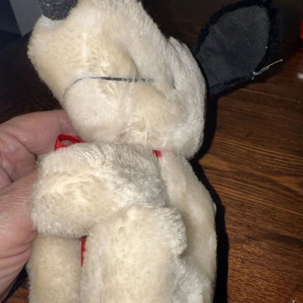 Vintage 1968 Peanuts SNOOPY Plush Dog United Features Syndicate KOREA